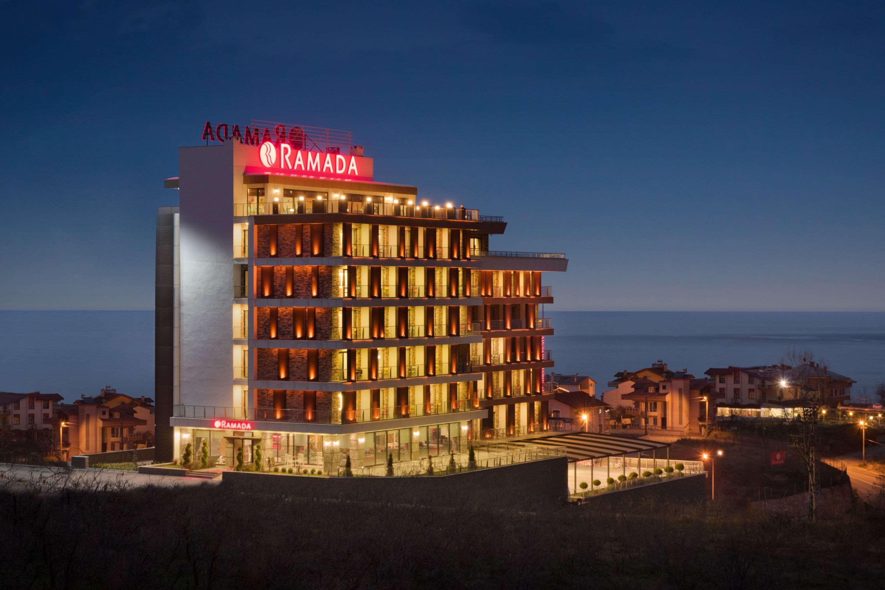 Ramada By Wyndham Giresun Piraziz Hotel Exterior photo